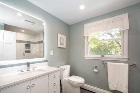 11 Stratford Ridge Mashpee MA 02649