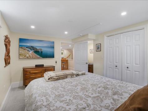 11 Stratford Ridge Mashpee MA 02649