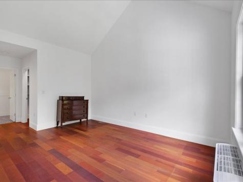 11 Stratford Ridge Mashpee MA 02649
