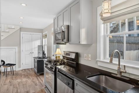 16 Conwell Street Provincetown MA 02657