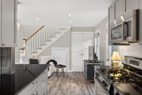 16 Conwell Street Provincetown MA 02657