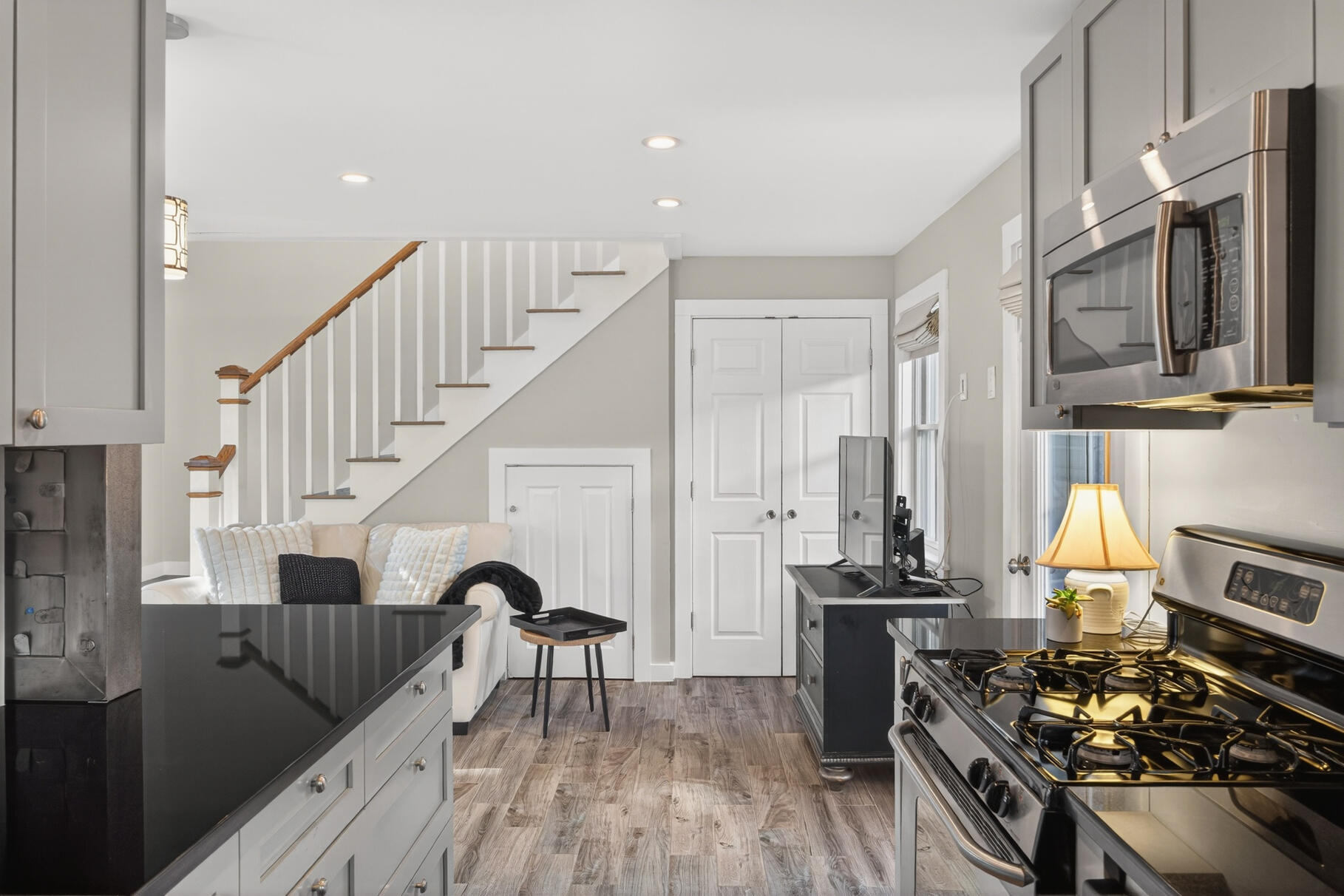 16 Conwell Street Provincetown MA 02657