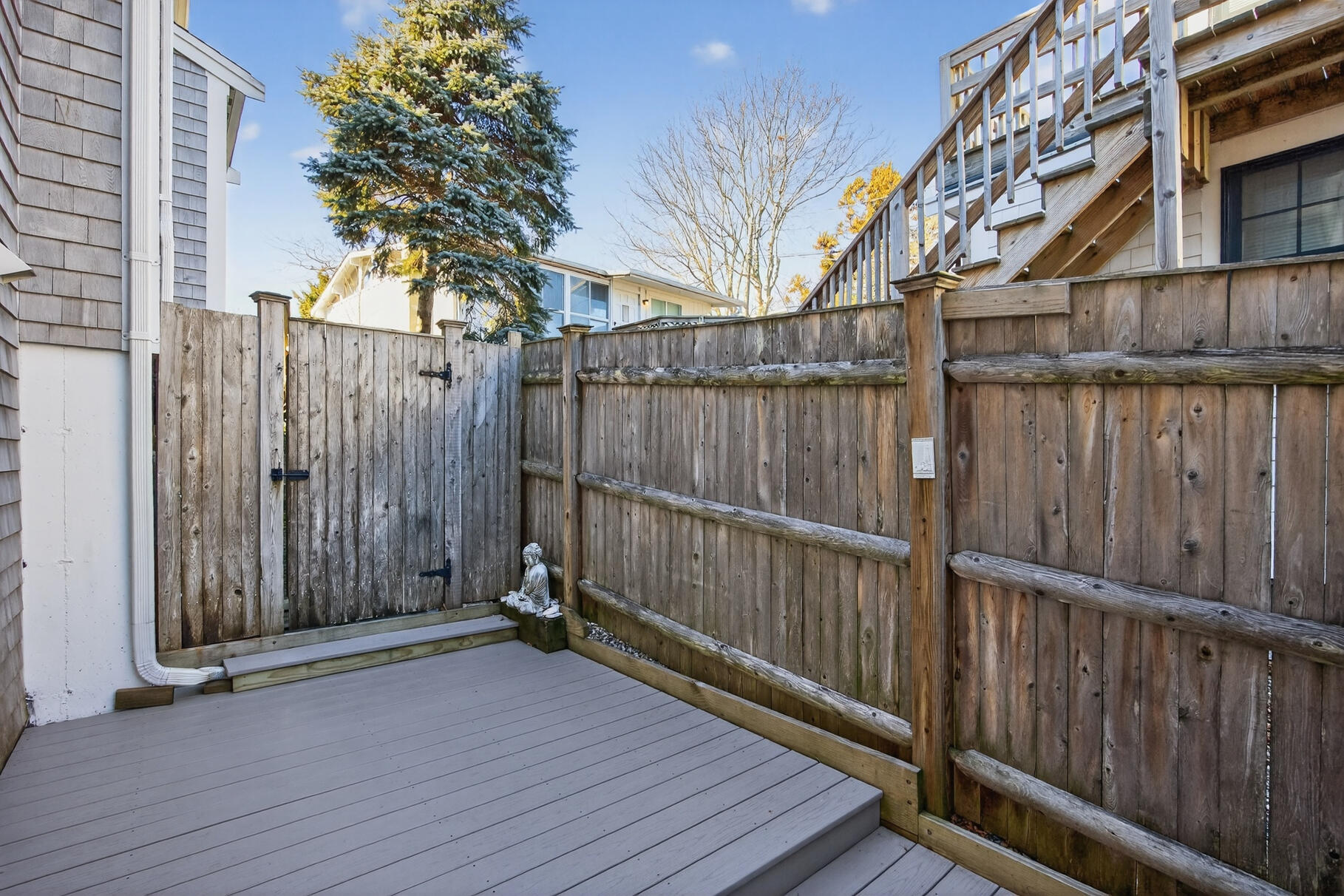 16 Conwell Street Provincetown MA 02657