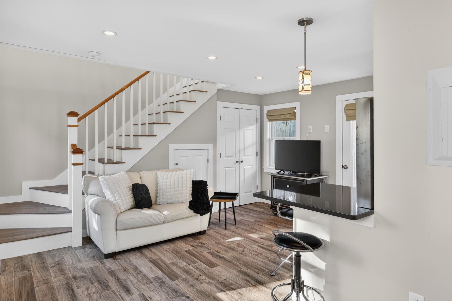 16 Conwell Street Provincetown MA 02657