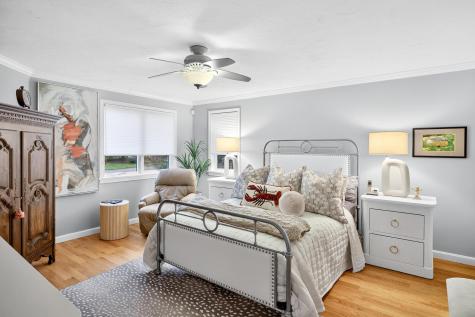 1 Par 3 Court Mashpee MA 02649