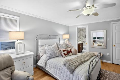 1 Par 3 Court Mashpee MA 02649