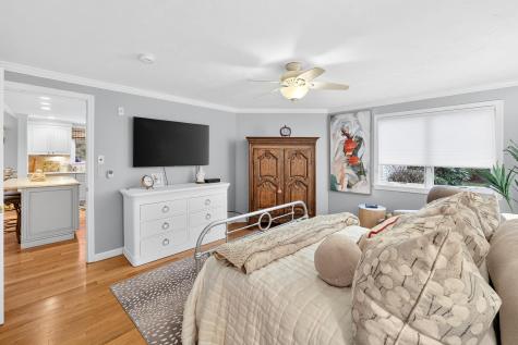 1 Par 3 Court Mashpee MA 02649