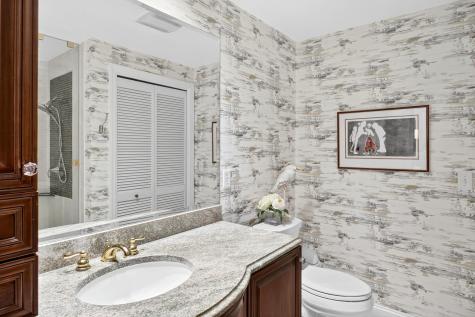 1 Par 3 Court Mashpee MA 02649