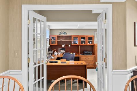 1 Par 3 Court Mashpee MA 02649