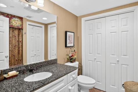 1 Par 3 Court Mashpee MA 02649