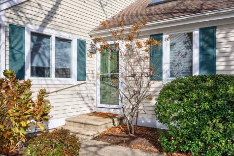 1 Par 3 Court Mashpee MA 02649