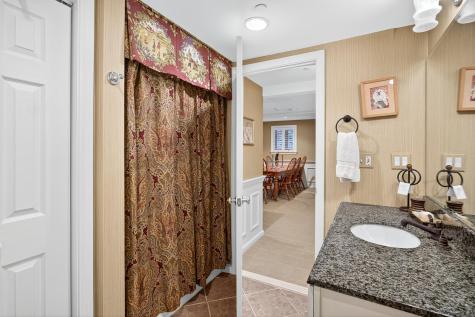 1 Par 3 Court Mashpee MA 02649