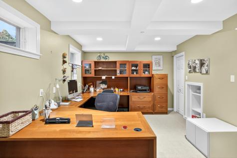 1 Par 3 Court Mashpee MA 02649