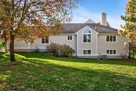 1 Par 3 Court Mashpee MA 02649