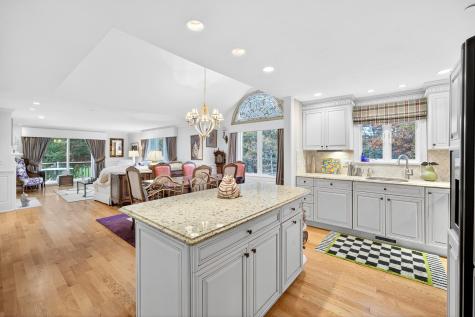 1 Par 3 Court Mashpee MA 02649