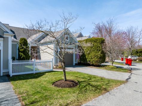 8 Hollyhock Knoll Court Bourne MA 02532