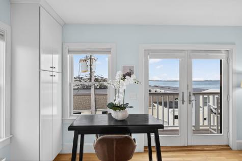 333 Commercial Street Provincetown MA 02657