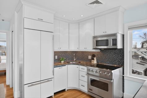 333 Commercial Street Provincetown MA 02657