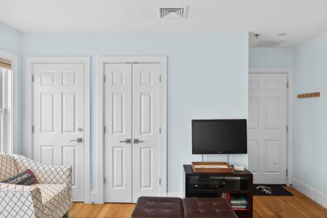 333 Commercial Street Provincetown MA 02657