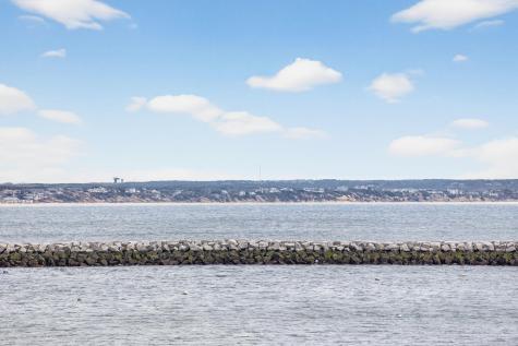 333 Commercial Street Provincetown MA 02657