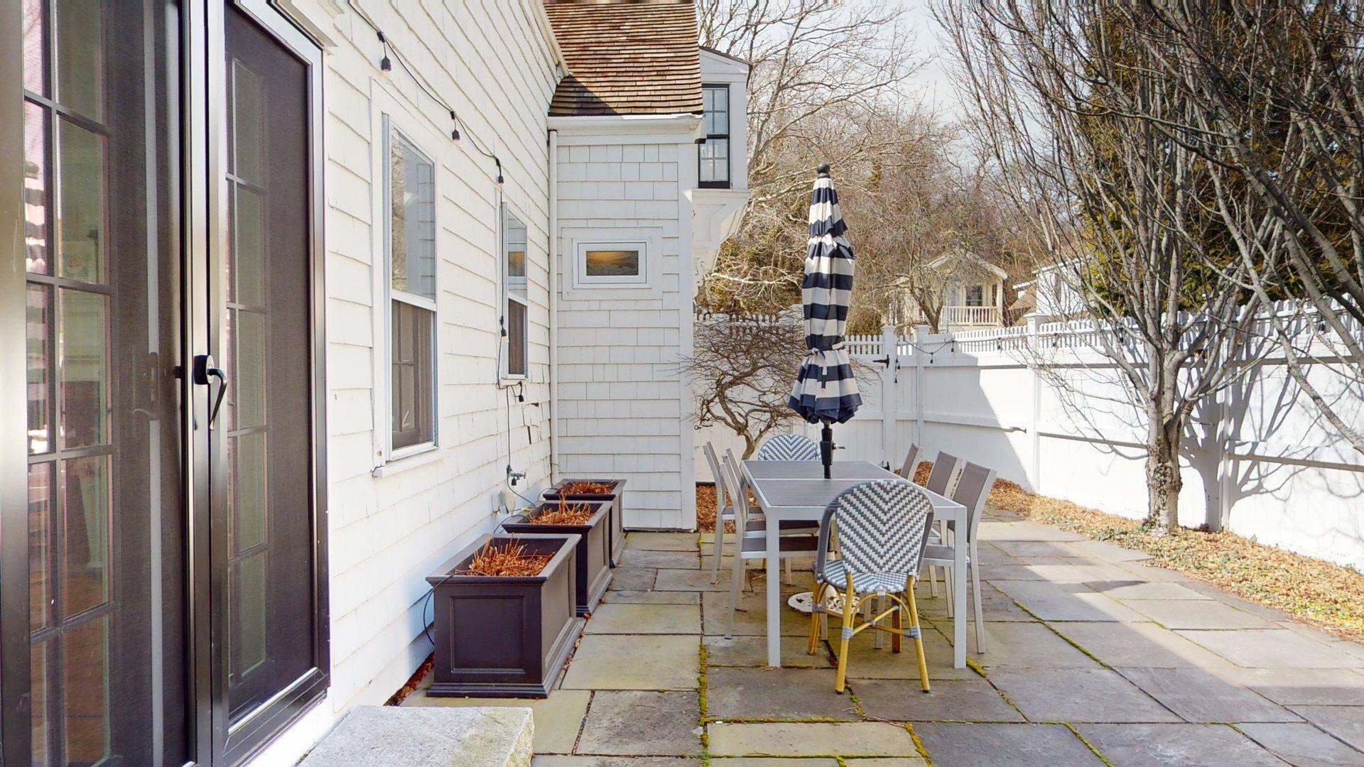 54 Commercial Street Provincetown MA 02657