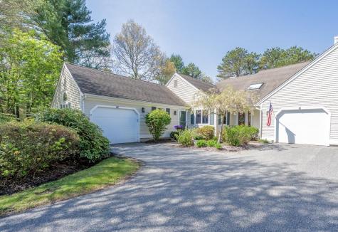 12 Kettle Lane Mashpee MA 02649