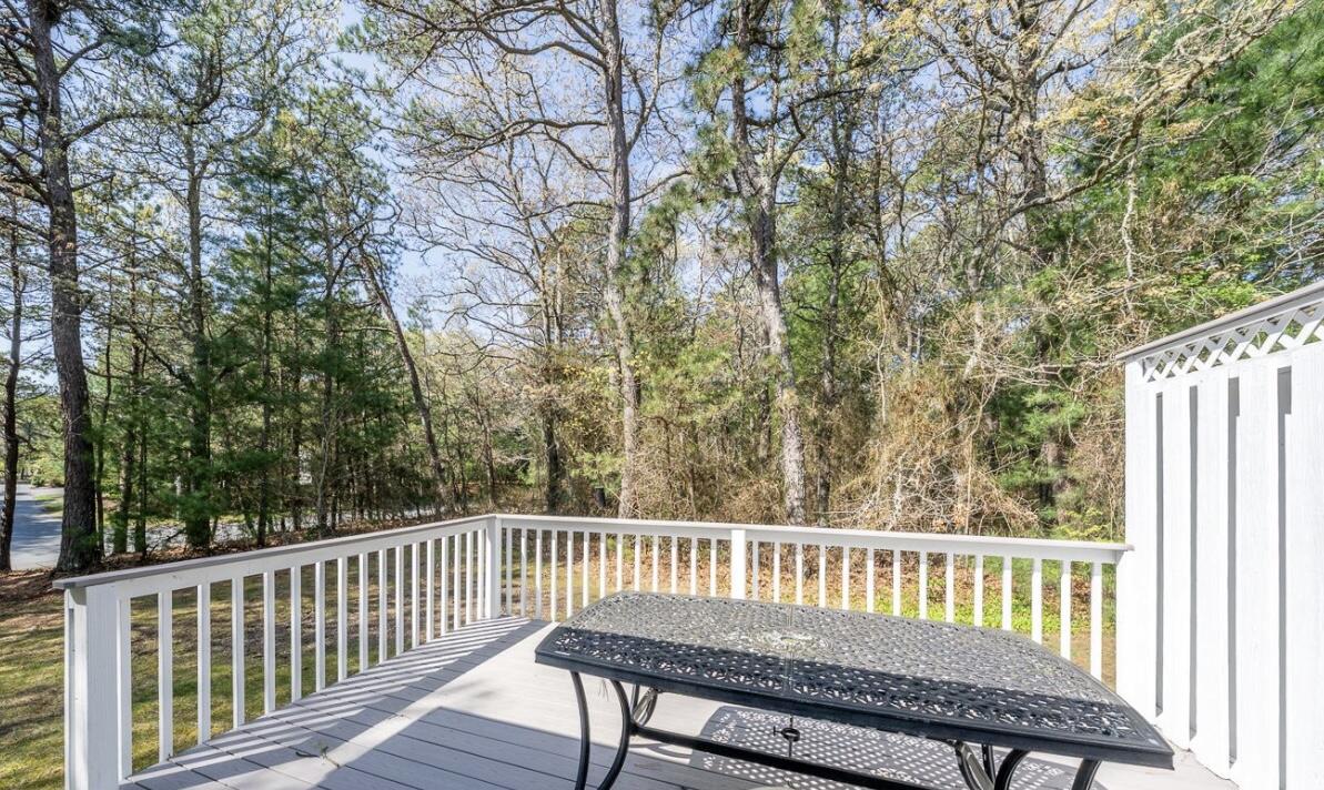 12 Kettle Lane Mashpee MA 02649