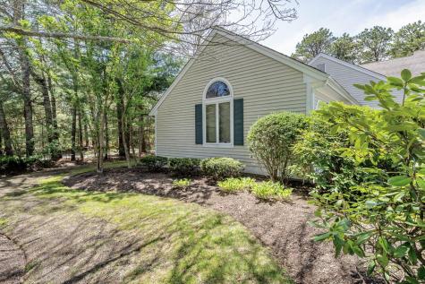 12 Kettle Lane Mashpee MA 02649