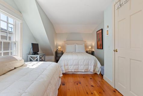 12 Youngs Court Provincetown MA 02657