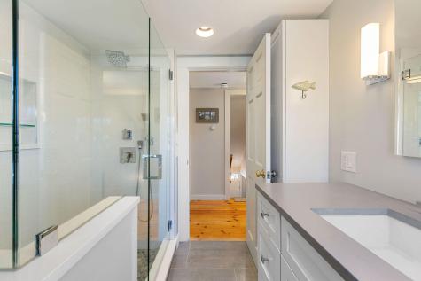 12 Youngs Court Provincetown MA 02657