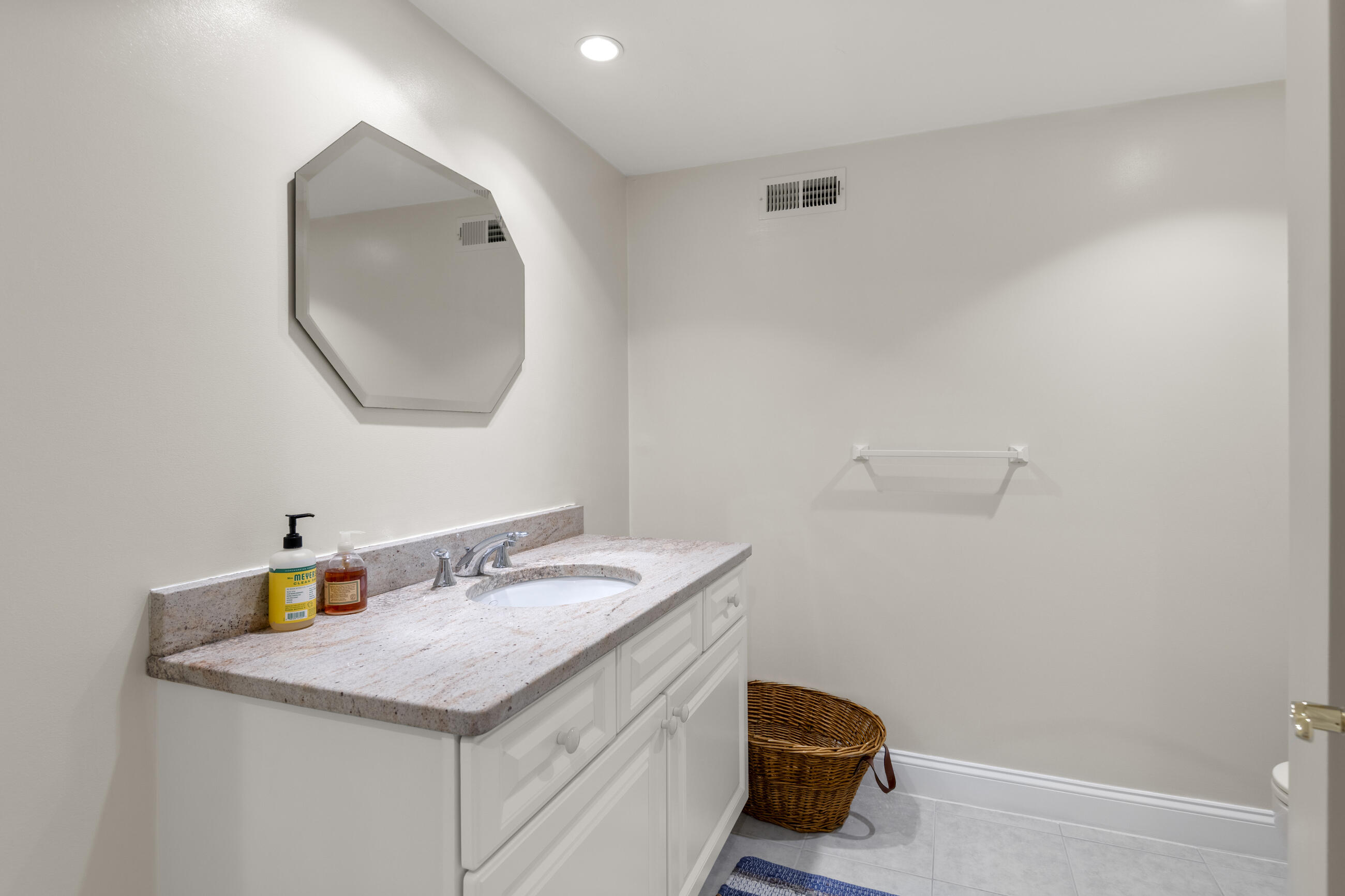 72 Gold Leaf Lane Mashpee MA 02649