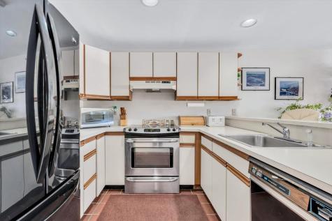 15 Childs River Road Teaticket MA 02536
