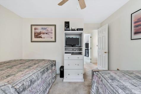 15 Childs River Road Teaticket MA 02536