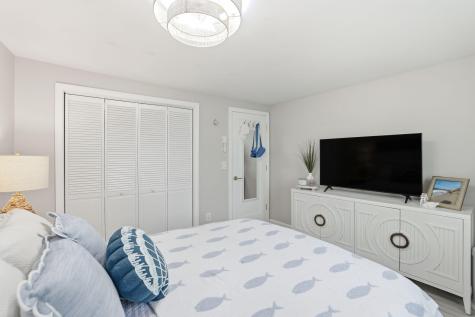 112 Old Wharf Road Dennis MA 02639