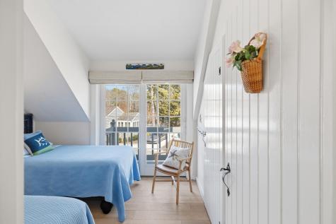 5 Hydrangea Lane Mashpee MA 02649