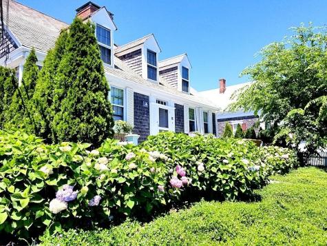 54 Commercial Street MA 02657