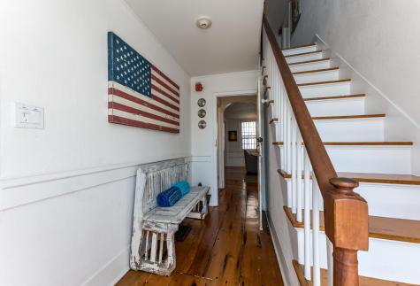 54 Commercial Street MA 02657