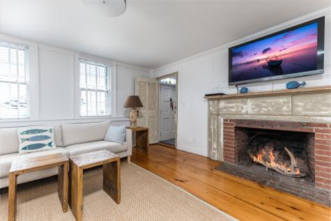 54 Commercial Street MA 02657