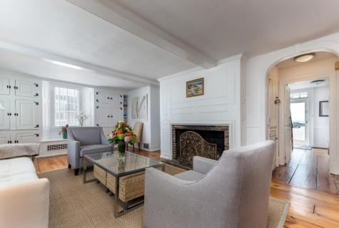 54 Commercial Street MA 02657