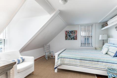 54 Commercial Street MA 02657