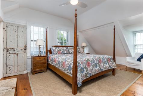 54 Commercial Street MA 02657