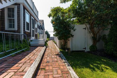54 Commercial Street MA 02657