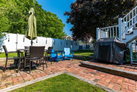 54 Commercial Street MA 02657