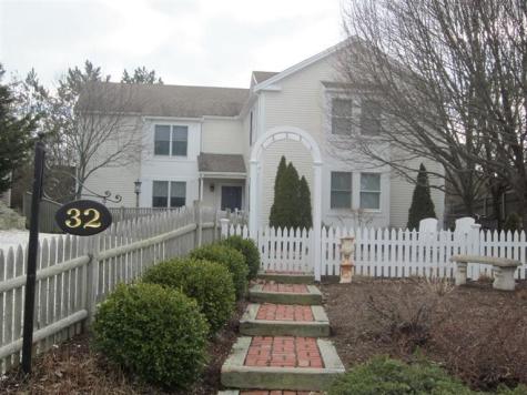 32 Alden Street Provincetown MA 02657