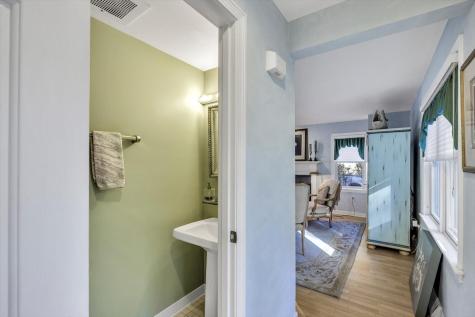 4 Bob White Crescent Mashpee MA 02649