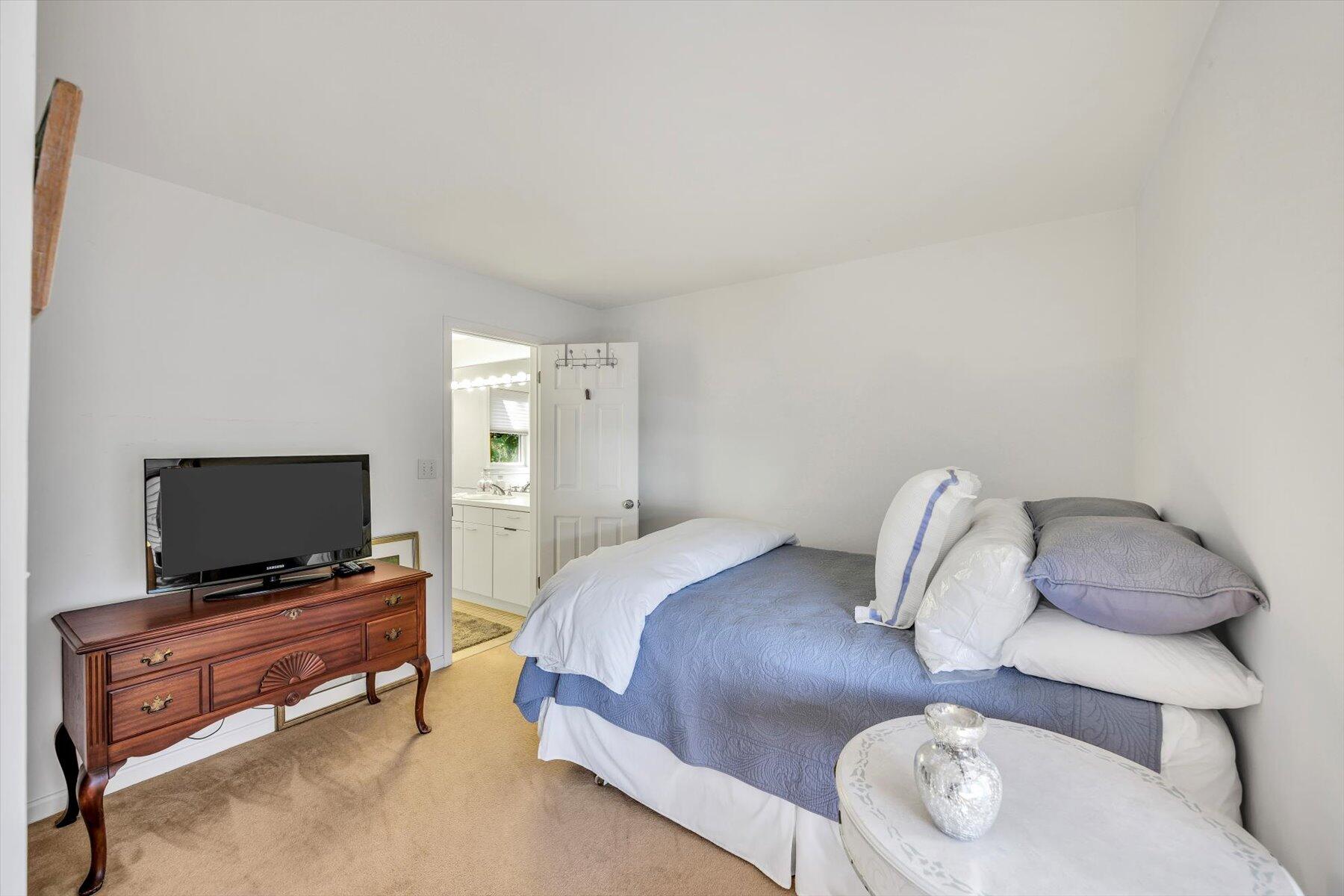 4 Bob White Mashpee MA 02649