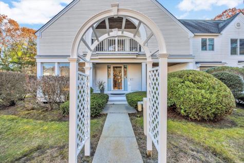 4 Bob White Crescent Mashpee MA 02649