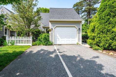 38 Gold Leaf Lane Mashpee MA 02649