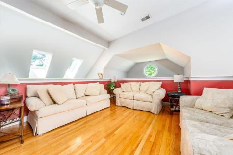 38 Gold Leaf Lane Mashpee MA 02649