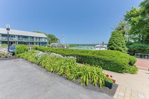 13 S Orleans Road Orleans MA 02653